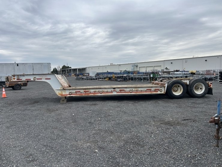 1973-fruehauf-trailer-image-2