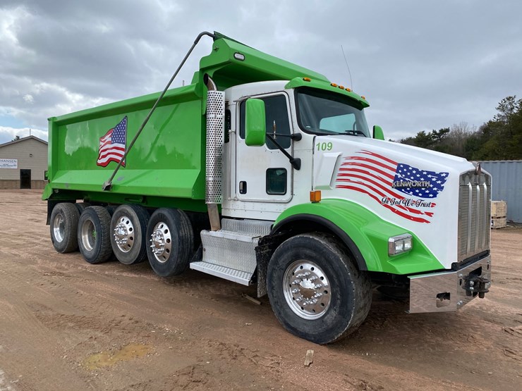 2015-kenworth-t800-image-4