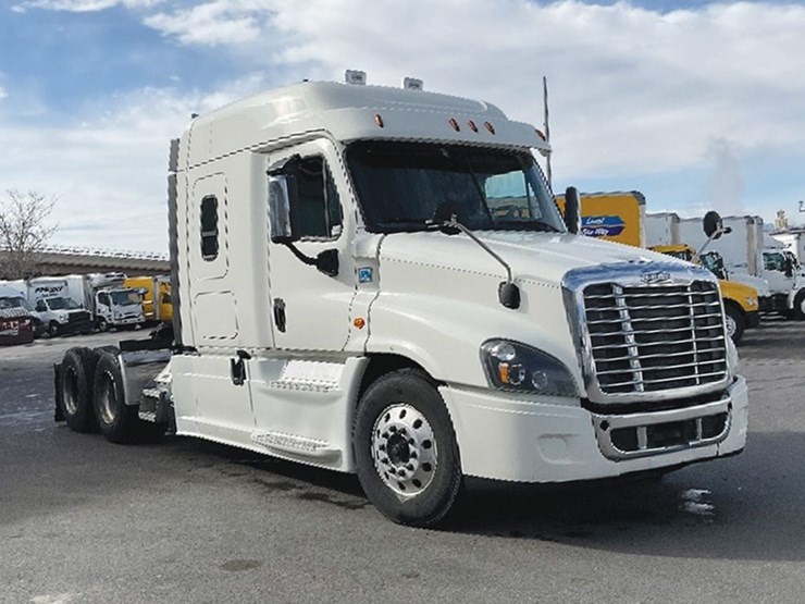 2019-freightliner-cascadia-125-image-1