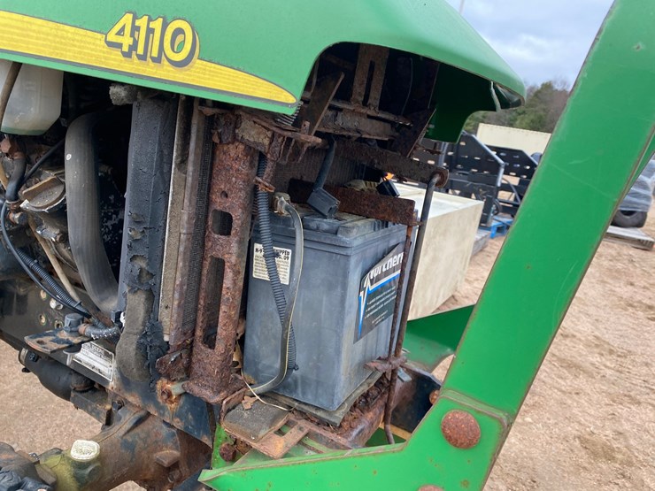 john-deere-4110-image-26