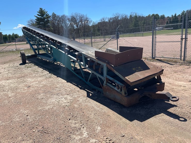 #1143-•-60'-towable-hydraulic-belt-conveyor-image-3