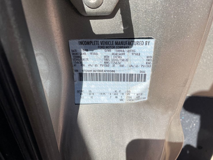 2009-ford-f350-xl-image-49