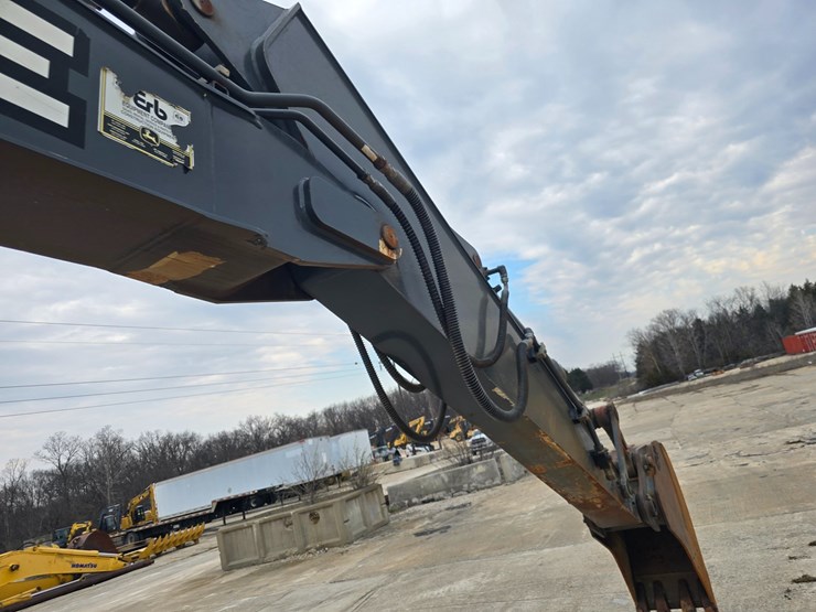 2014-deere-160g-lc-image-27