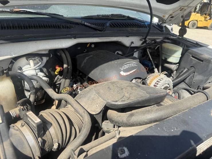 2001-chevrolet-silverado-2500-image-37