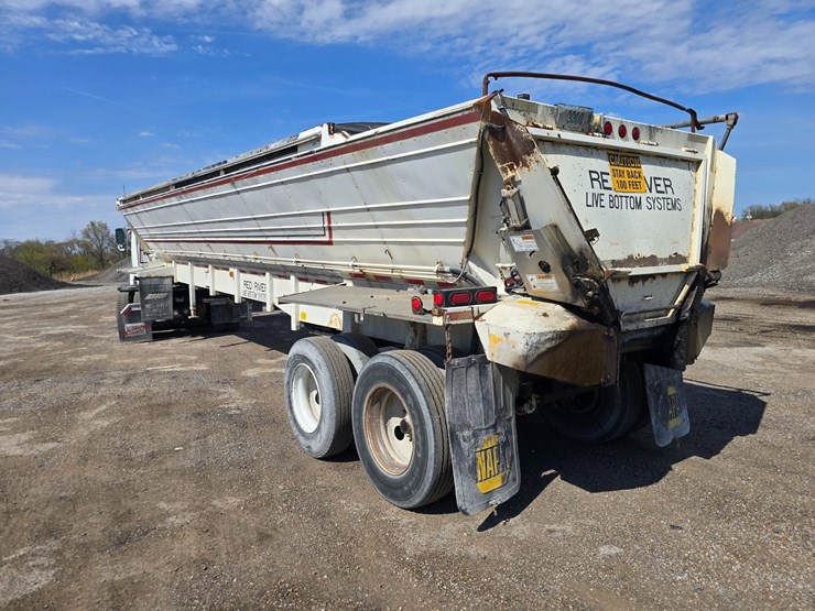 2000-red-river-live-bottom-image-14