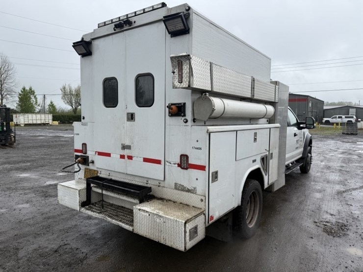 2017-ford-f550-sd-image-4