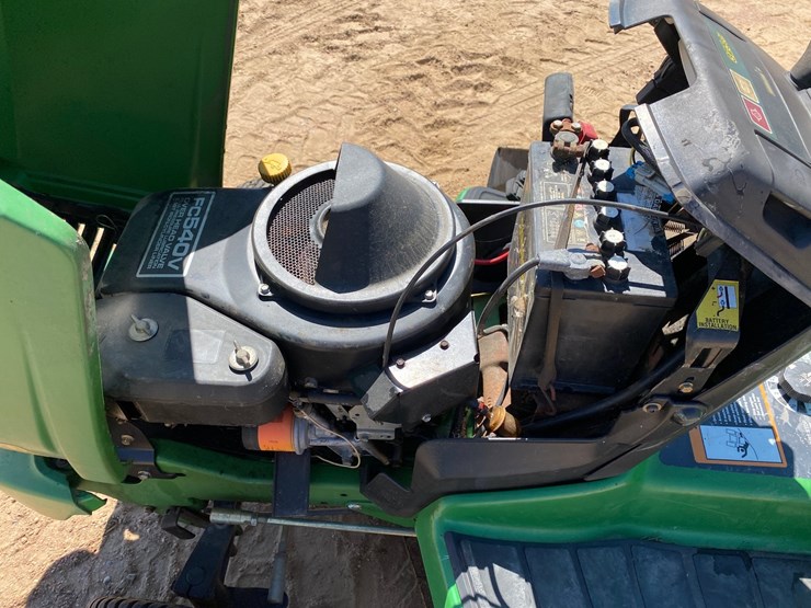 john-deere-325-image-23