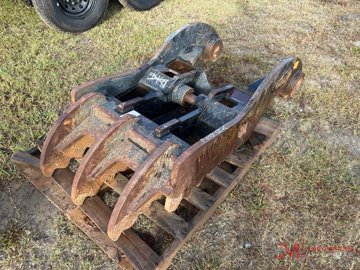 geith-3-finger-excavator-thumb-image-4