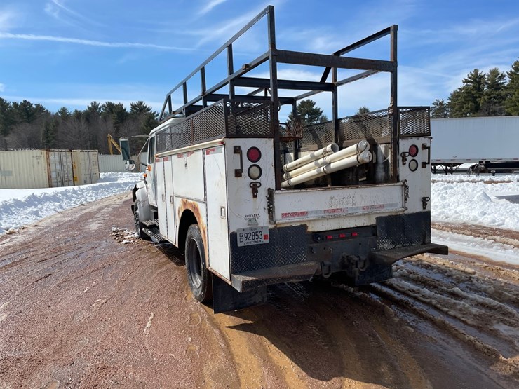 2002-international-4700-image-7