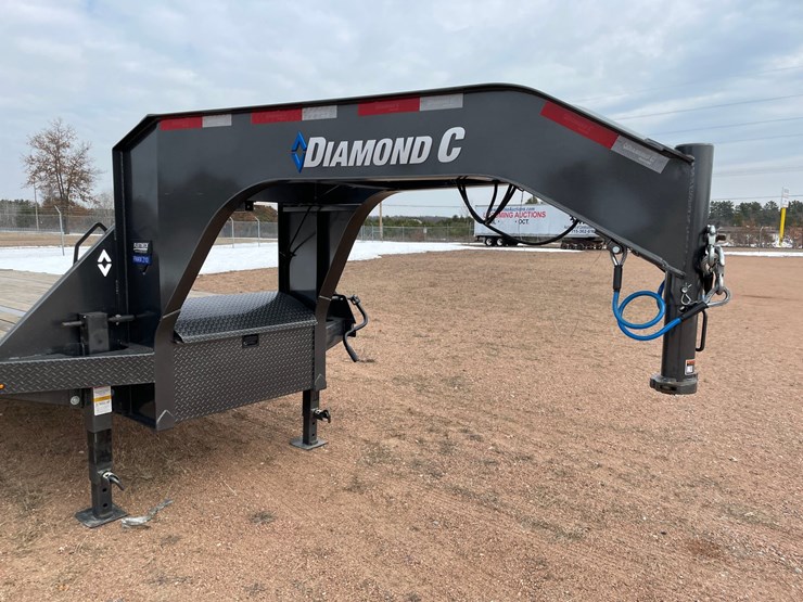 2025-diamond-c-image-8