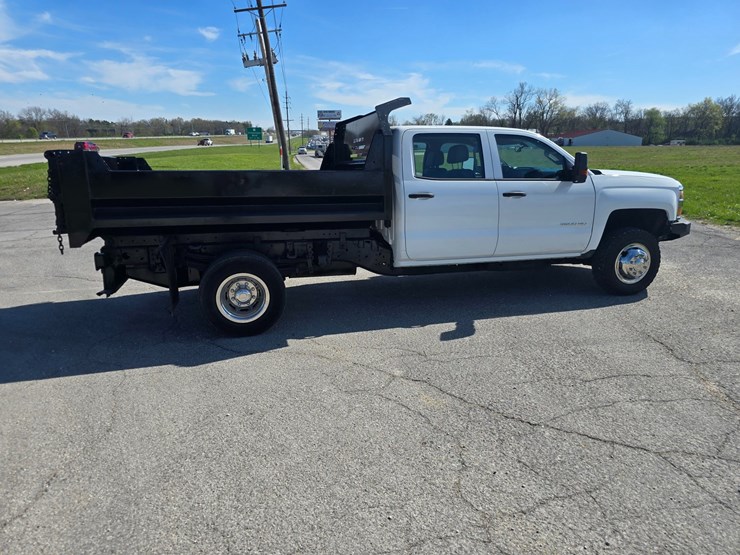 2019-chevrolet-silverado-3500-image-18