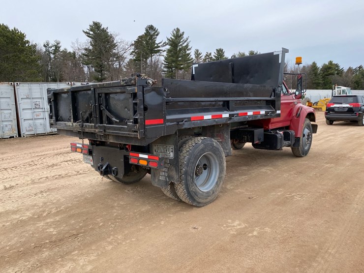 1995-ford-f700-image-7