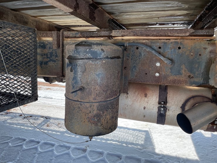 1999-international-4900-image-24