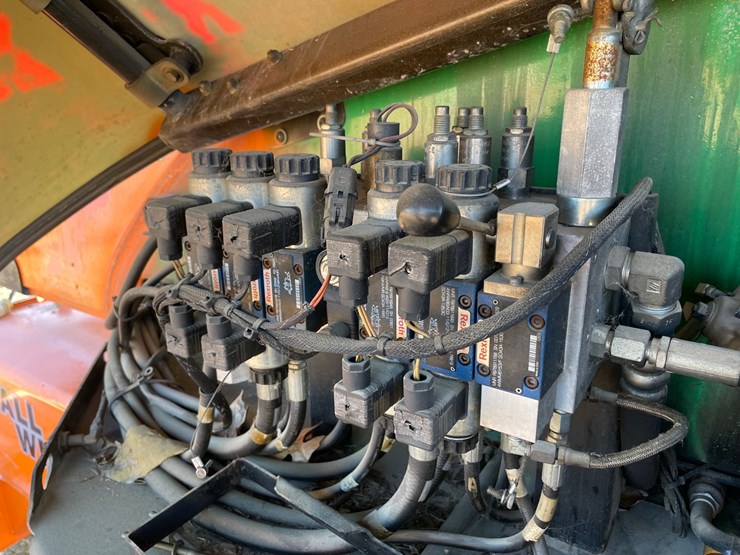 2008-jlg-m600j-image-20