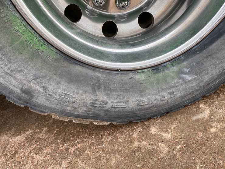 2015-kenworth-t800-image-19