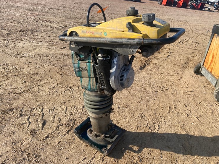 2017-wacker-neuson-bs60-image-8