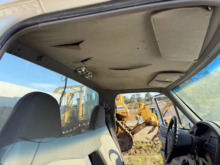 1995-ford-350-image-46