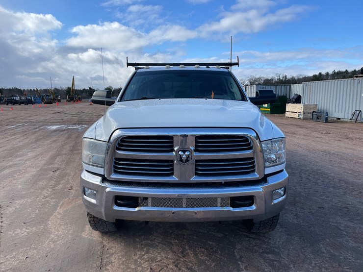 2014-dodge-ram-3500-image-8