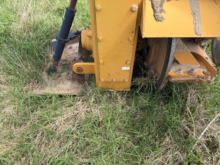 #46932-•-hurricane-26-pto-ditcher-image-21
