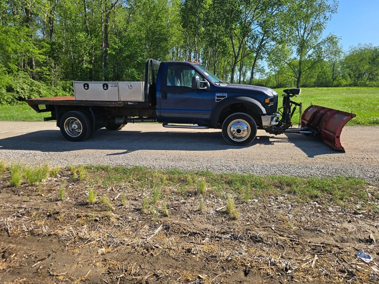 2008-ford-f550-image-25