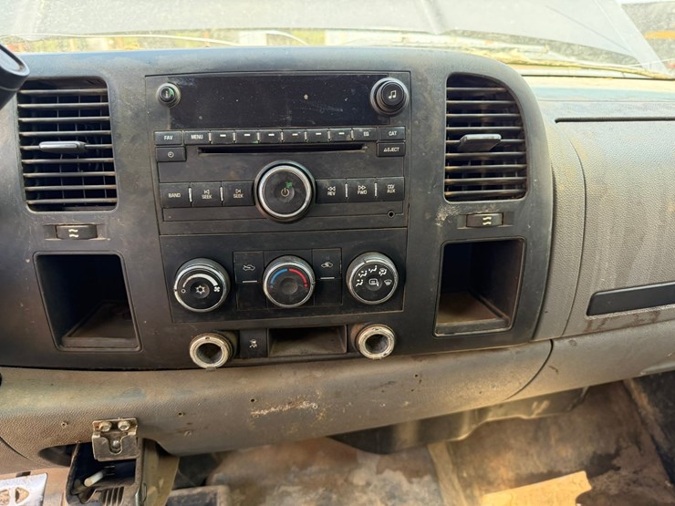 #41750-•-2010-chevrolet-silverado-4x4-pickup-vin:-1gcskpe36az230962-image-32