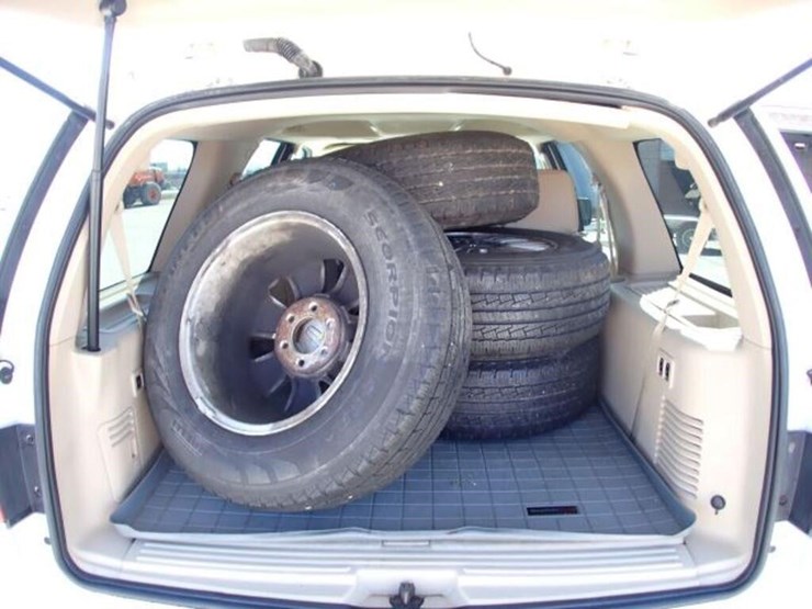 2009-lincoln-navigator-image-31