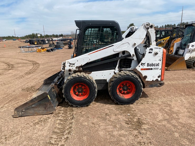 2014-bobcat-s590-image-11