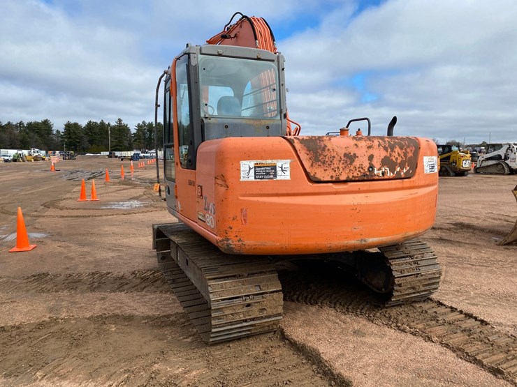 2005-hitachi-zx80-image-8