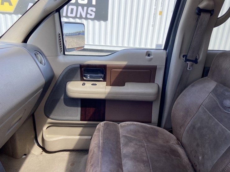 2005-ford-f150-king-ranch-image-14