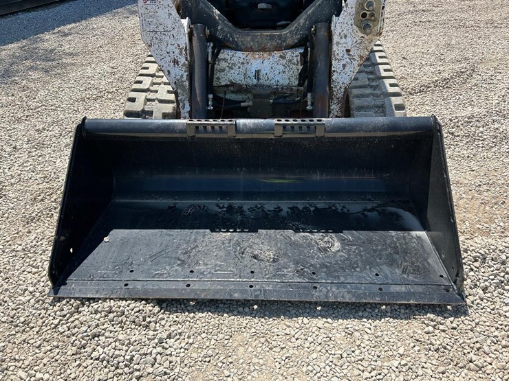 2015-bobcat-t590-image-9