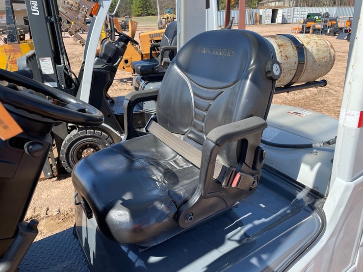 #1134-•-unicarriers-lp-forklift-image-13