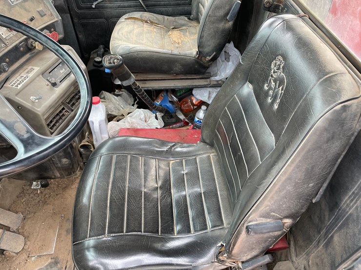 1990-mack-dm690s-image-38