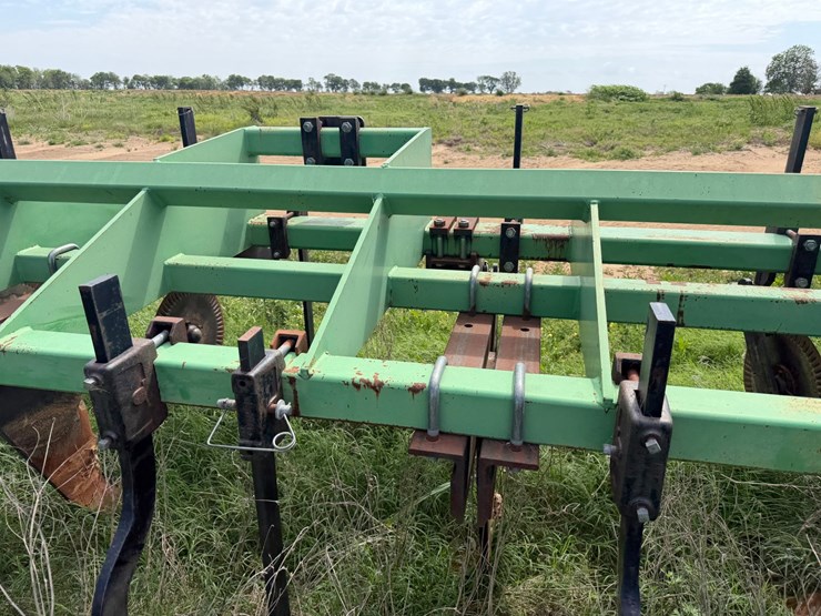#46934-•-bigham-6-row-38"-terra-till-image-18