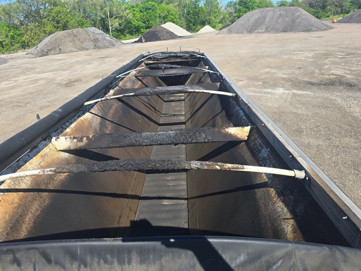 2000-red-river-live-bottom-image-73