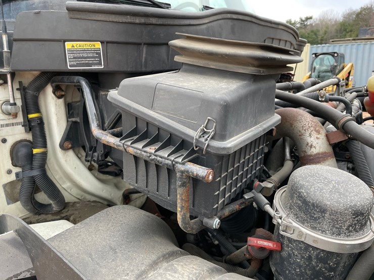 2012-international-durastar-4400-image-94