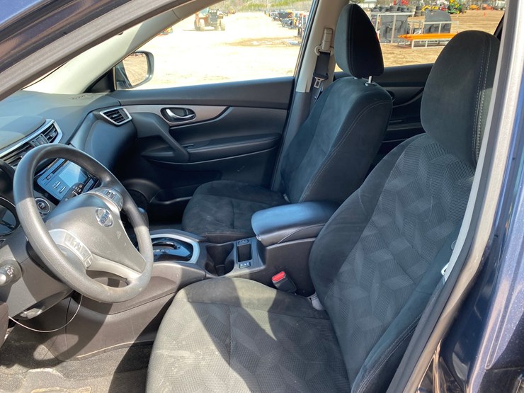 2016-nissan-rogue-image-27