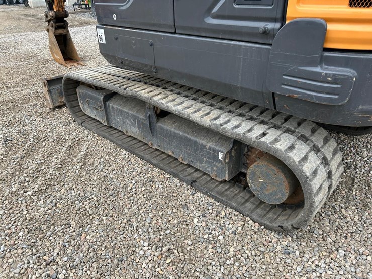 2019-case-cx57c-image-16