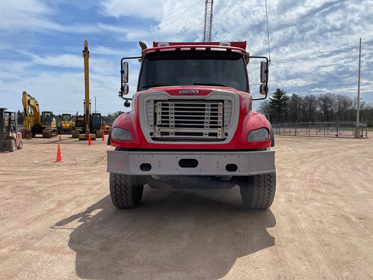 2005-caterpillar-c13-image-2