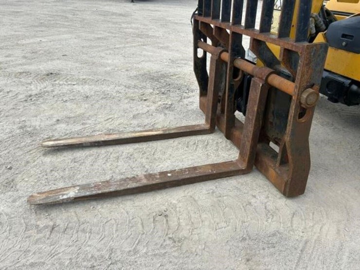 2012-caterpillar-th255-image-46