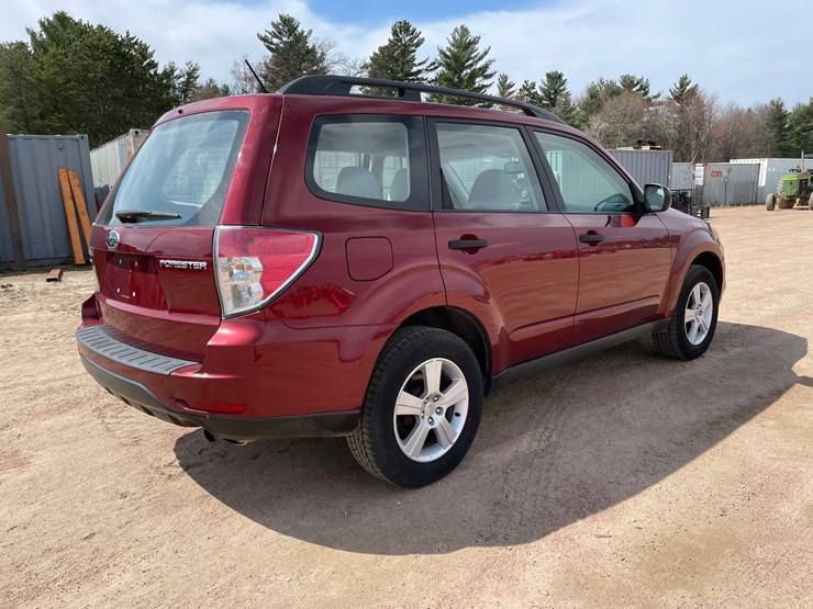 2011-subaru-forester-image-5