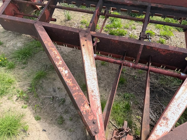 international-12-image-25