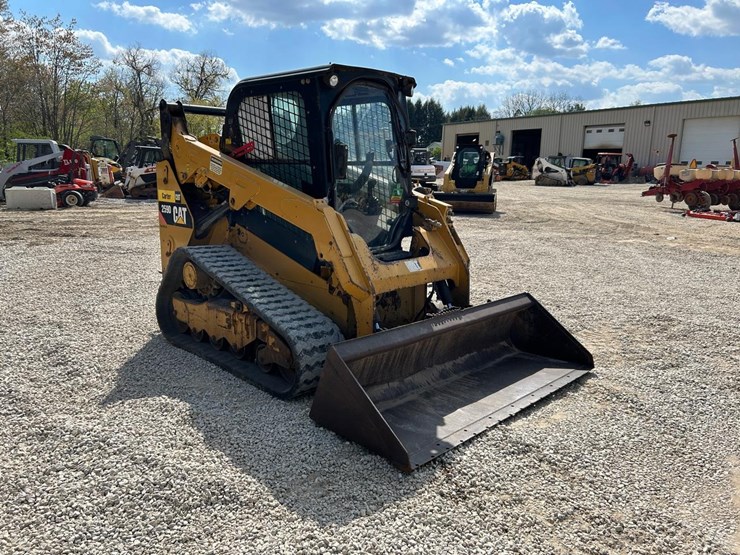 2017-caterpillar-259d-image-6