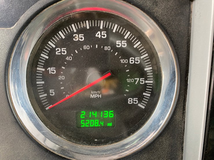 2015-kenworth-t800-image-48