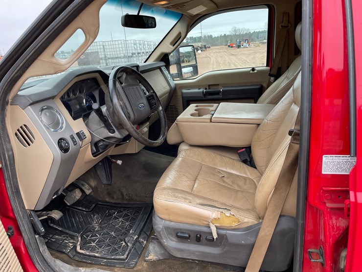 2013-ford-f350-image-34