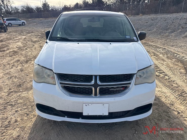 2014-dodge-grand-caravan-image-5
