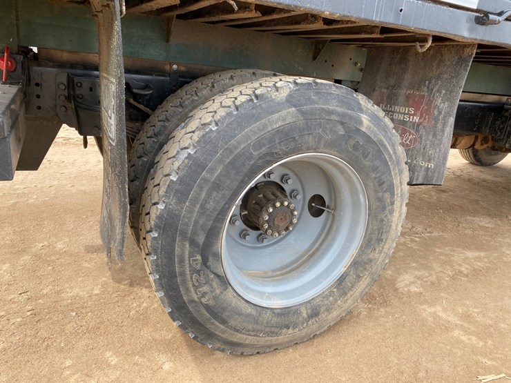 1995-ford-f700-image-28