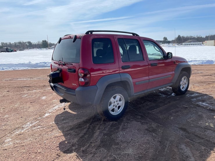 2005-jeep-liberty-image-6