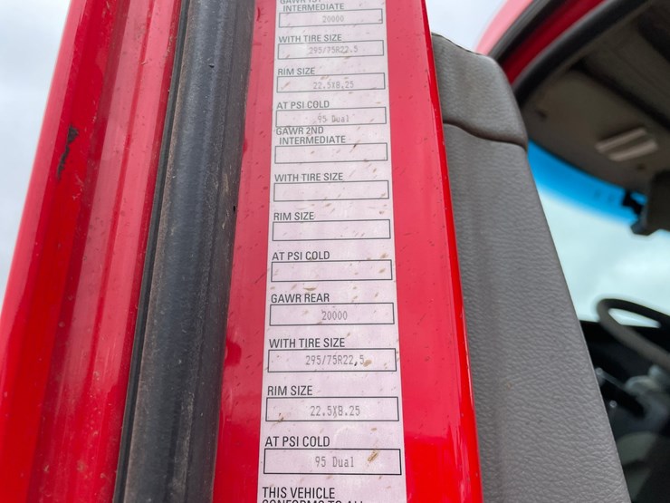 2016-kenworth-t680-image-58