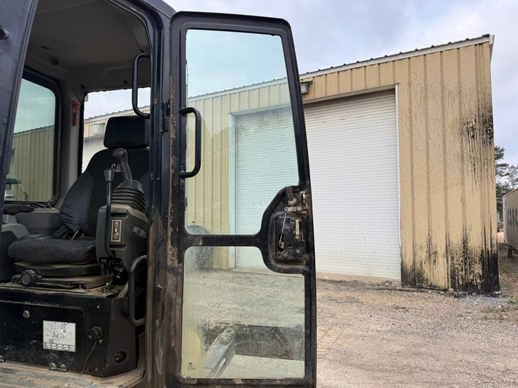 caterpillar-304e2-cr-image-33