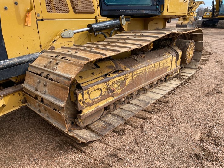 2016-caterpillar-d5k2-lgp-image-19